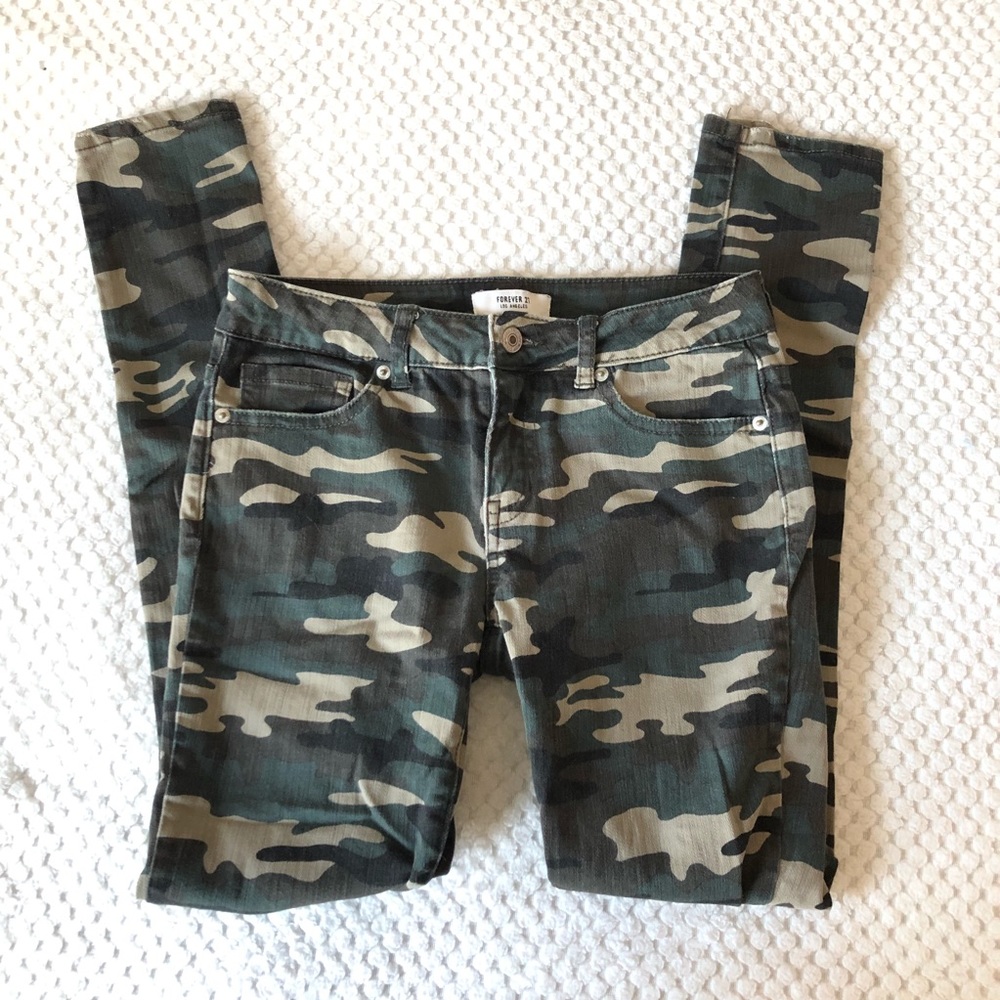 Camouflage Jeans